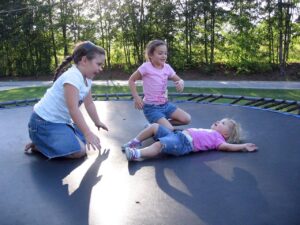 Comment choisir un trampoline familial sécurisé et durable ?